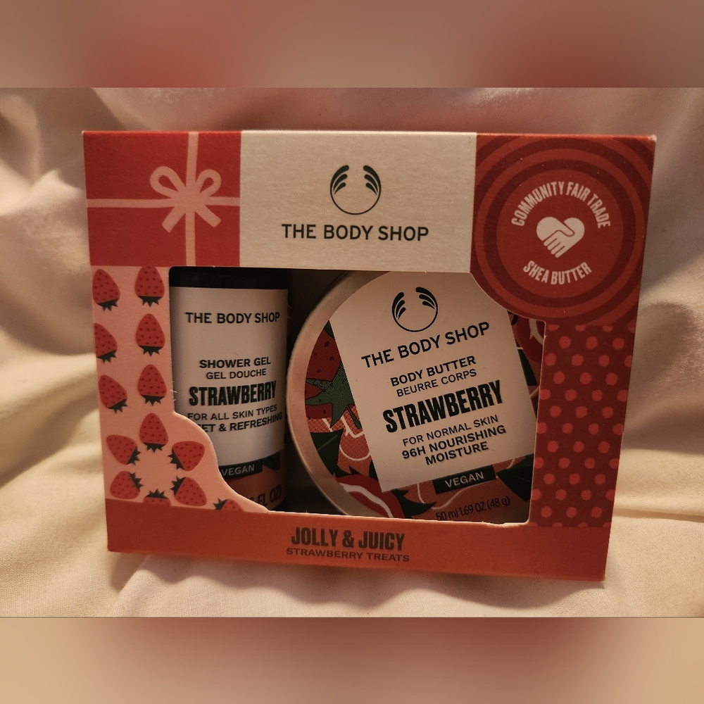 2/$20 The Body Shop Jolly & Juicy Gift Set - Picture 1 of 4